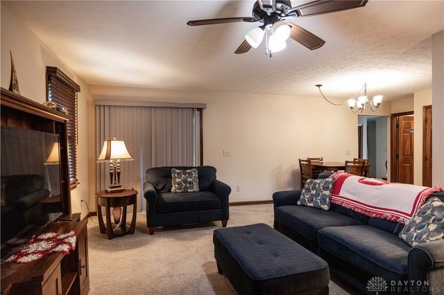 6300 Plateau Drive, Springfield, OH 45502
