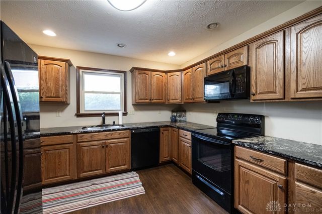 6300 Plateau Drive, Springfield, OH 45502