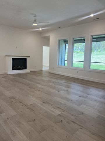 808 NAPA CT, Columbia, MO 65203