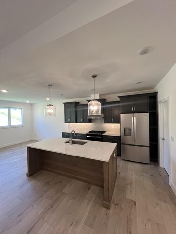 808 NAPA CT, Columbia, MO 65203