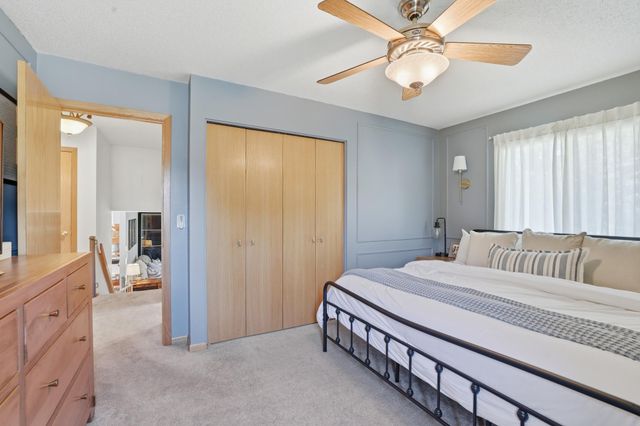 7686 Ivystone Avenue S, Cottage Grove, MN 55016