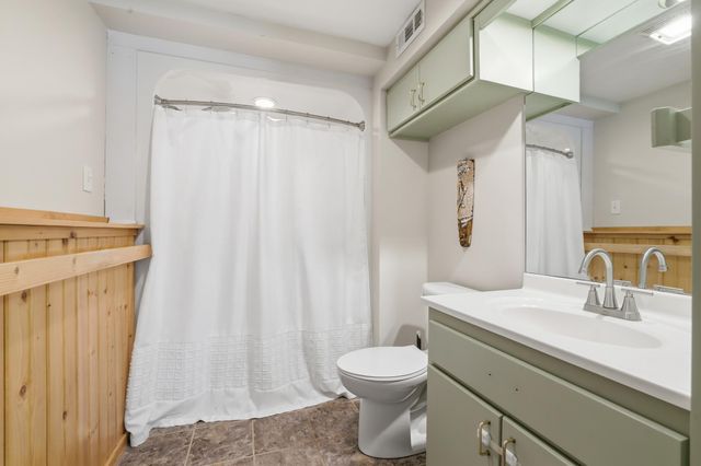 7686 Ivystone Avenue S, Cottage Grove, MN 55016