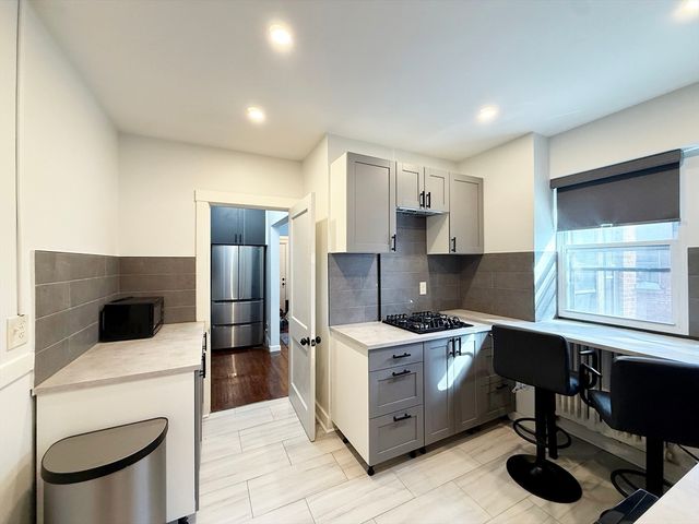 108 Washington St 8, Boston, MA 02135