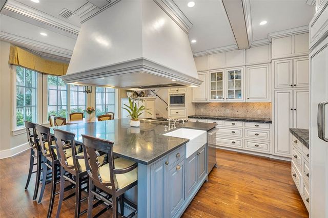 117 Hawkins Island Circle, St Simons Island, GA 31522