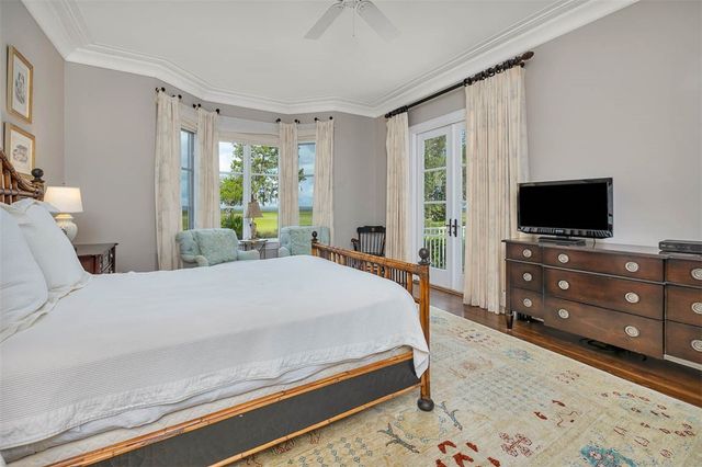 117 Hawkins Island Circle, St Simons Island, GA 31522