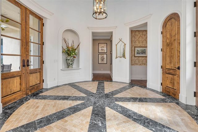 117 Hawkins Island Circle, St Simons Island, GA 31522