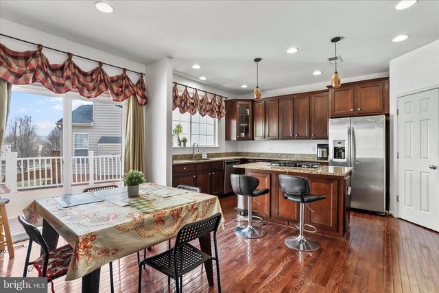 301 FONTANA CIR, Martinsburg, WV 25403