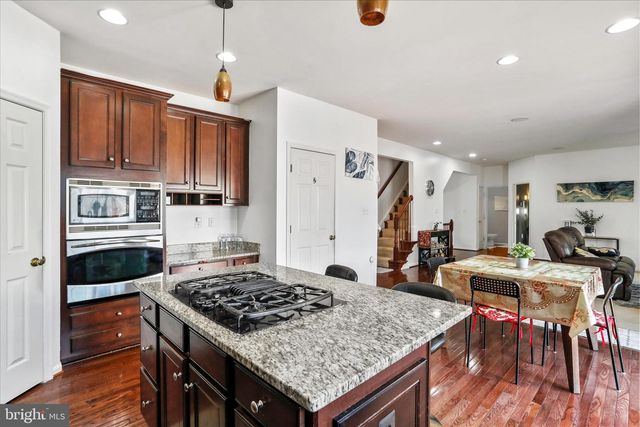 301 FONTANA CIR, Martinsburg, WV 25403