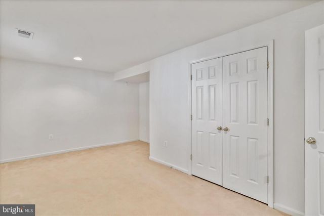 301 FONTANA CIR, Martinsburg, WV 25403
