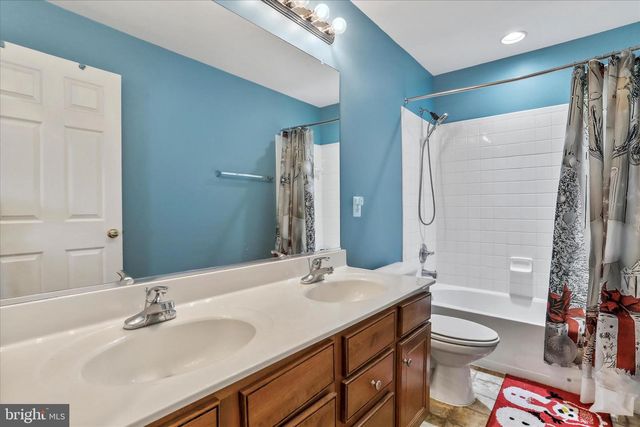 301 FONTANA CIR, Martinsburg, WV 25403