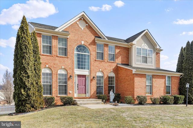 301 FONTANA CIR, Martinsburg, WV 25403