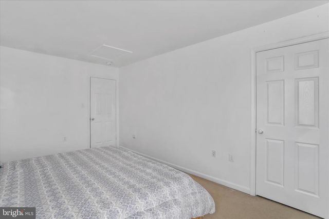 301 FONTANA CIR, Martinsburg, WV 25403