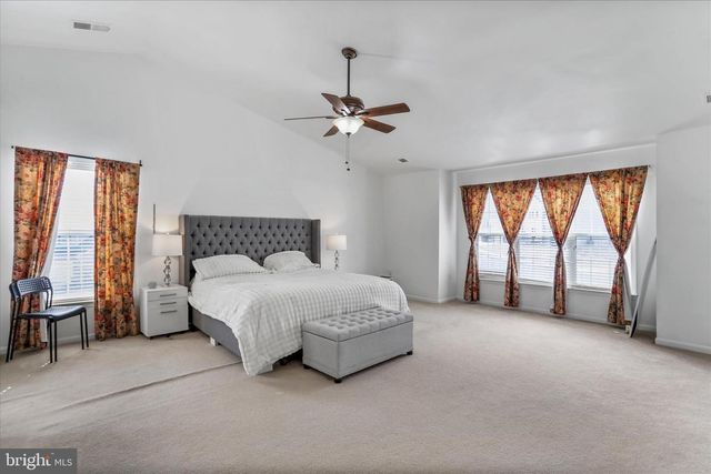 301 FONTANA CIR, Martinsburg, WV 25403