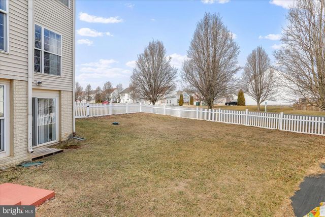 301 FONTANA CIR, Martinsburg, WV 25403