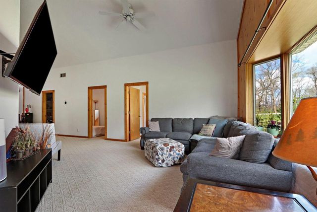 7512 336th AVENUE, Burlington, WI 53105