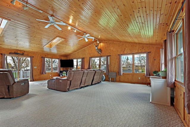 7512 336th AVENUE, Burlington, WI 53105