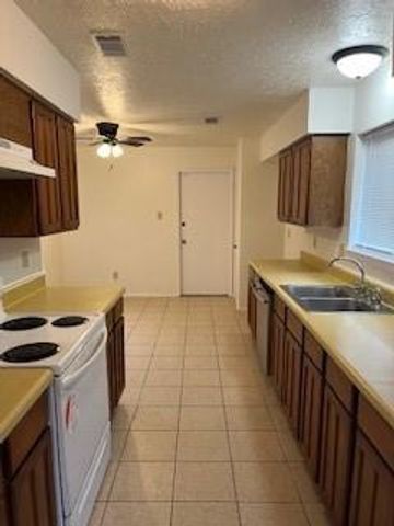 4734 Owens Creek Lane, Spring, TX 77388