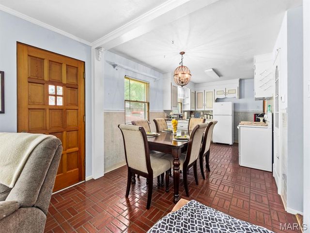 1005 Merrill Street, Lebanon, IL 62254