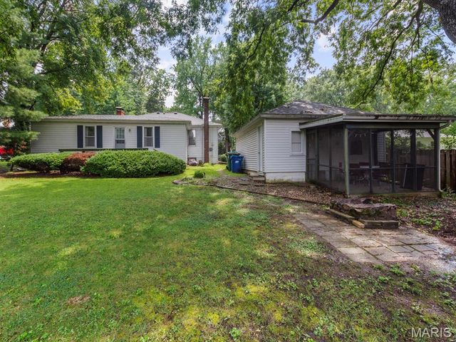 1005 Merrill Street, Lebanon, IL 62254