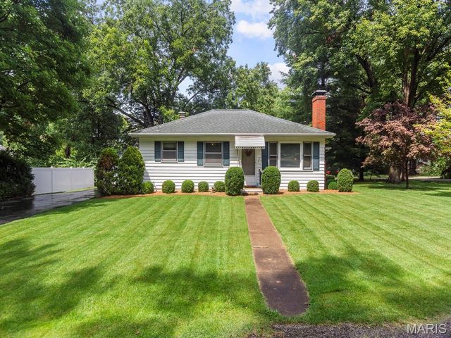 1005 Merrill Street, Lebanon, IL 62254
