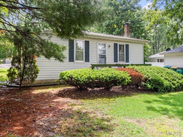 1005 Merrill Street, Lebanon, IL 62254