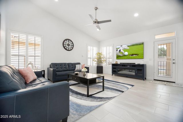 13629 N 71ST Drive, Peoria, AZ 85381