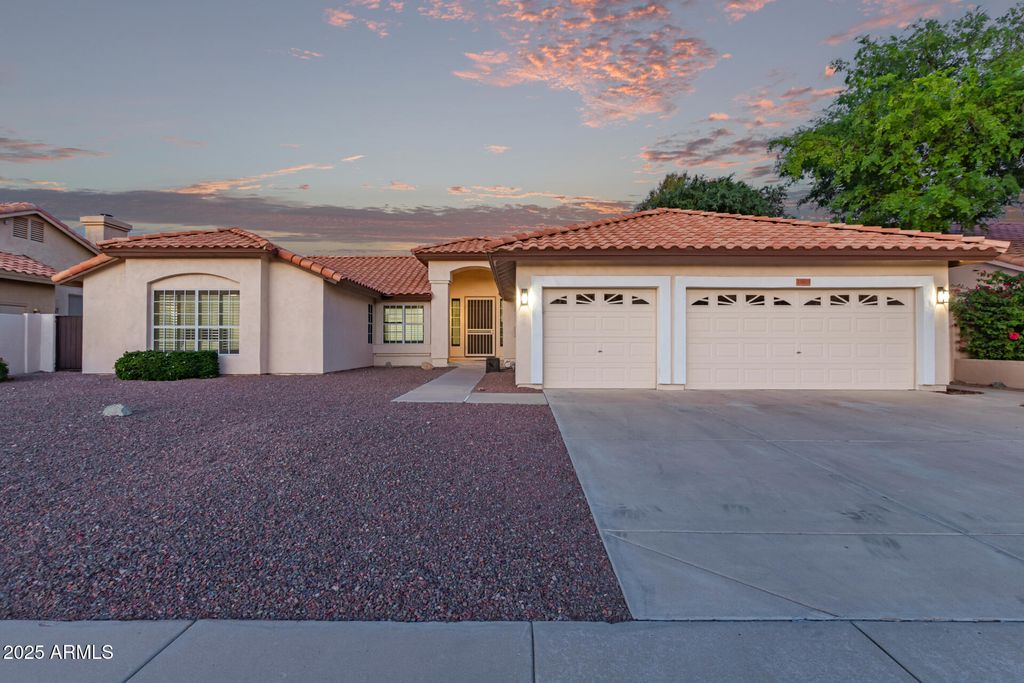 13629 N 71ST Drive, Peoria, AZ 85381