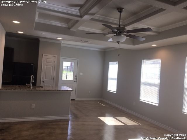 16910 Spirit Brk Unit 1, Selma, TX 78154