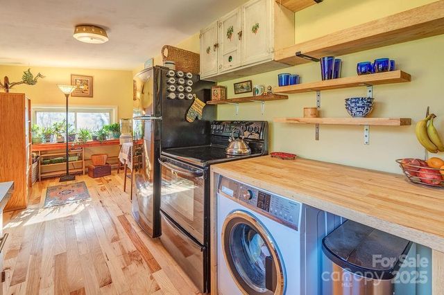 32 Merion Drive, Asheville, NC 28806