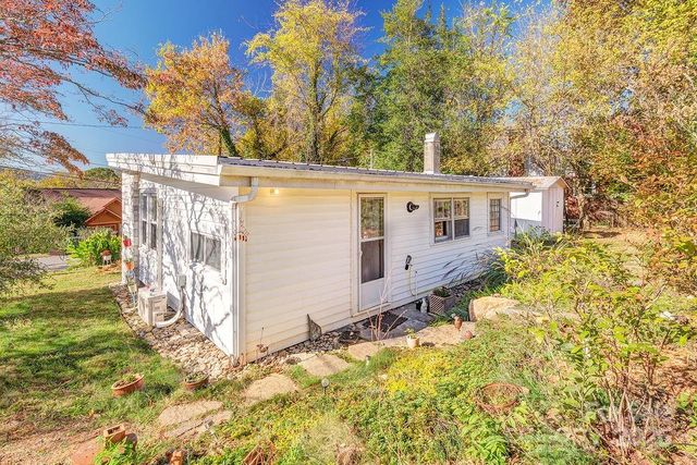 32 Merion Drive, Asheville, NC 28806