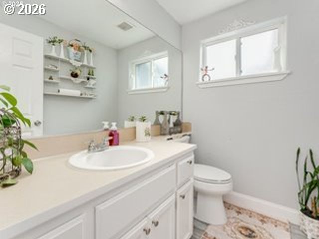 3200 Se HAMPTON Loop, Troutdale, OR 97060