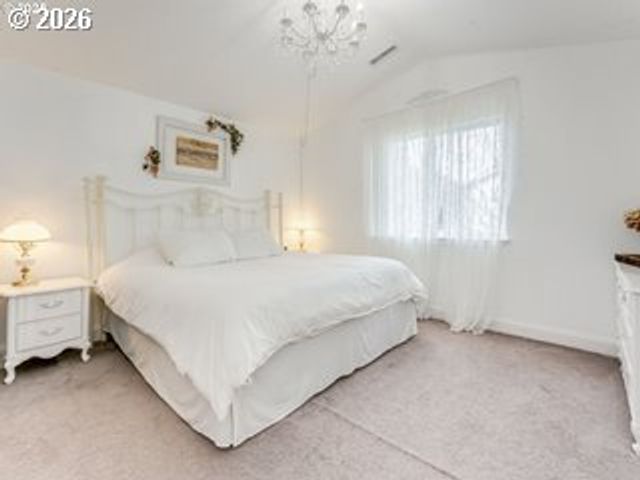3200 Se HAMPTON Loop, Troutdale, OR 97060
