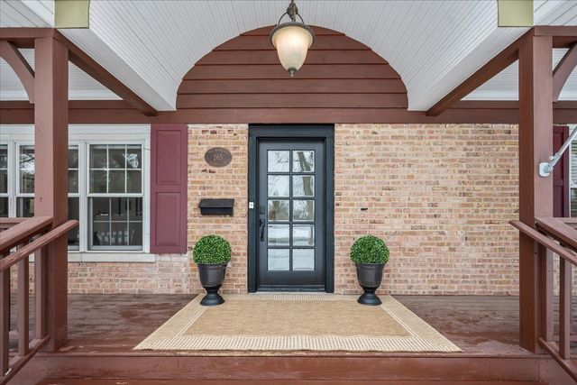 265 Dickens Street, Northfield, IL 60093