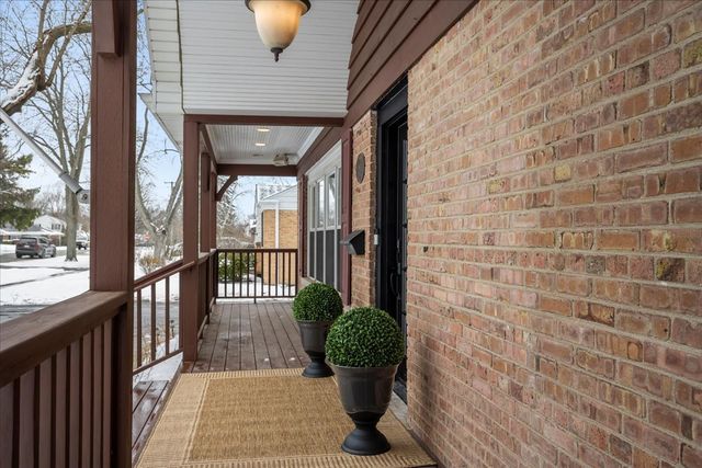 265 Dickens Street, Northfield, IL 60093