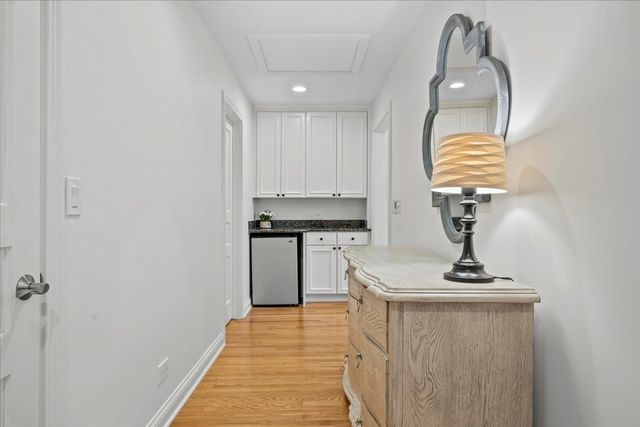 265 Dickens Street, Northfield, IL 60093