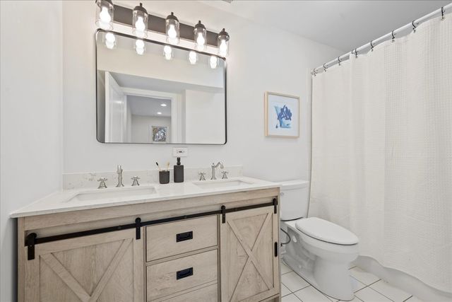 265 Dickens Street, Northfield, IL 60093