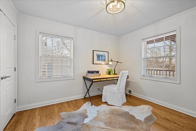 265 Dickens Street, Northfield, IL 60093