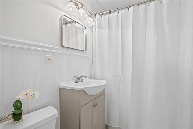 265 Dickens Street, Northfield, IL 60093