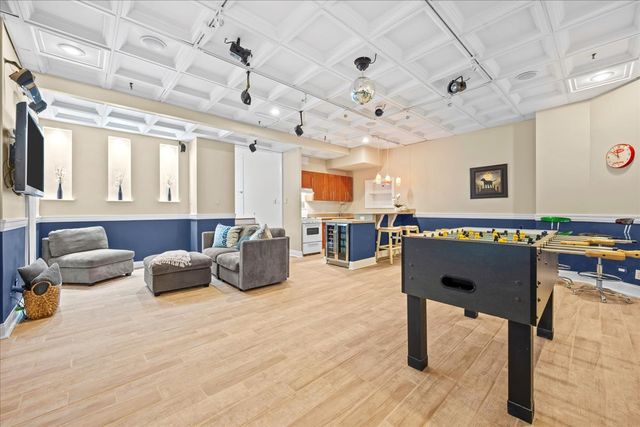 265 Dickens Street, Northfield, IL 60093