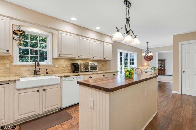 82 Union Hill Rd, Parsippany-troy Hills Twp., NJ 07950