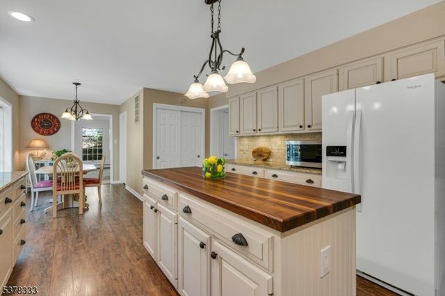 82 Union Hill Rd, Parsippany-troy Hills Twp., NJ 07950