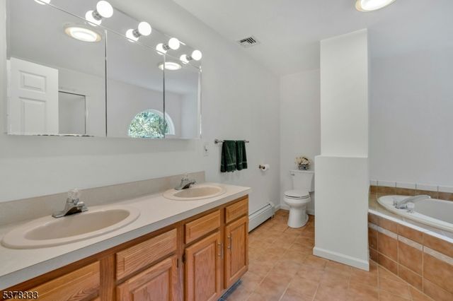 82 Union Hill Rd, Parsippany-troy Hills Twp., NJ 07950