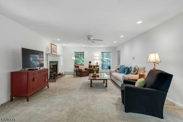 82 Union Hill Rd, Parsippany-troy Hills Twp., NJ 07950