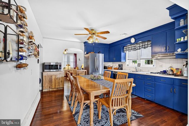 136 CHAPMAN AVE, Hamilton, NJ 08610