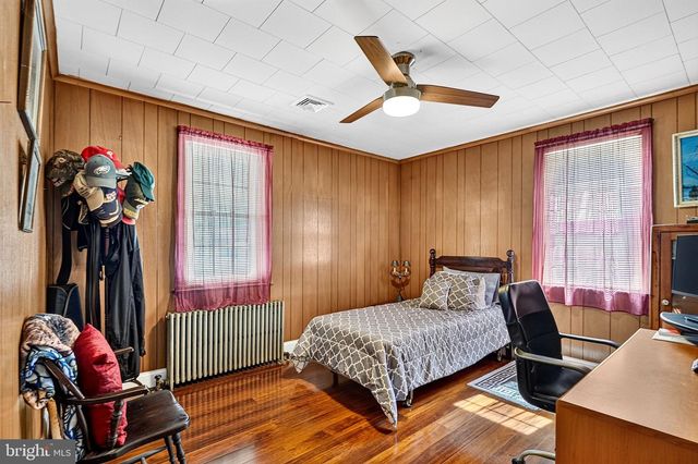 136 CHAPMAN AVE, Hamilton, NJ 08610