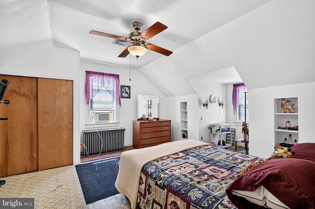 136 CHAPMAN AVE, Hamilton, NJ 08610