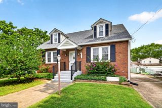 136 CHAPMAN AVE, Hamilton, NJ 08610