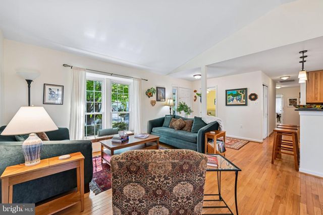 10924 ADARE DR, Fairfax, VA 22032