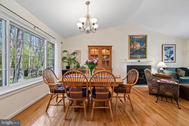 10924 ADARE DR, Fairfax, VA 22032