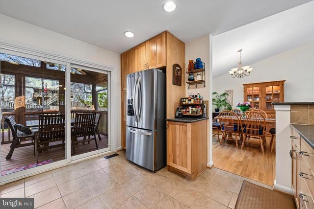 10924 ADARE DR, Fairfax, VA 22032